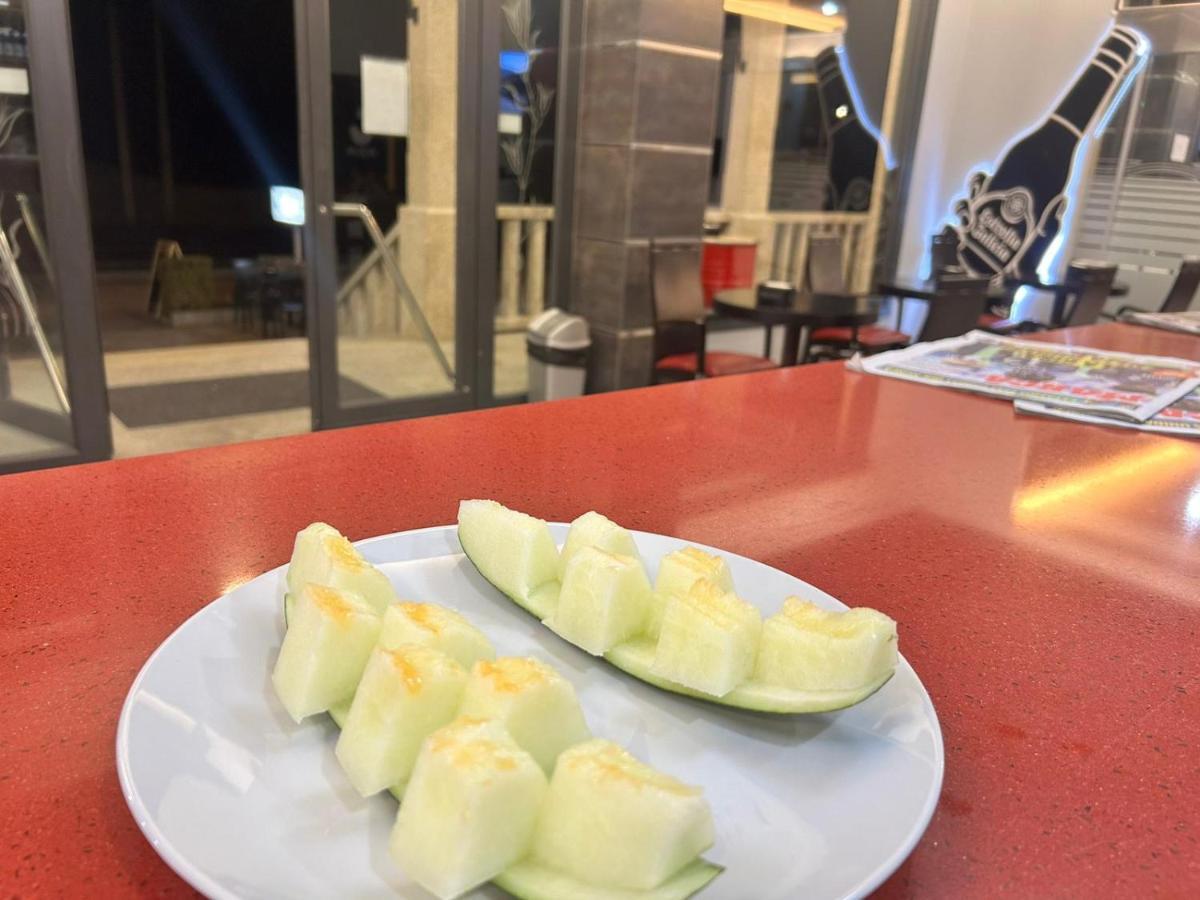 Hostal Restaurante Aqua Ourense Dış mekan fotoğraf