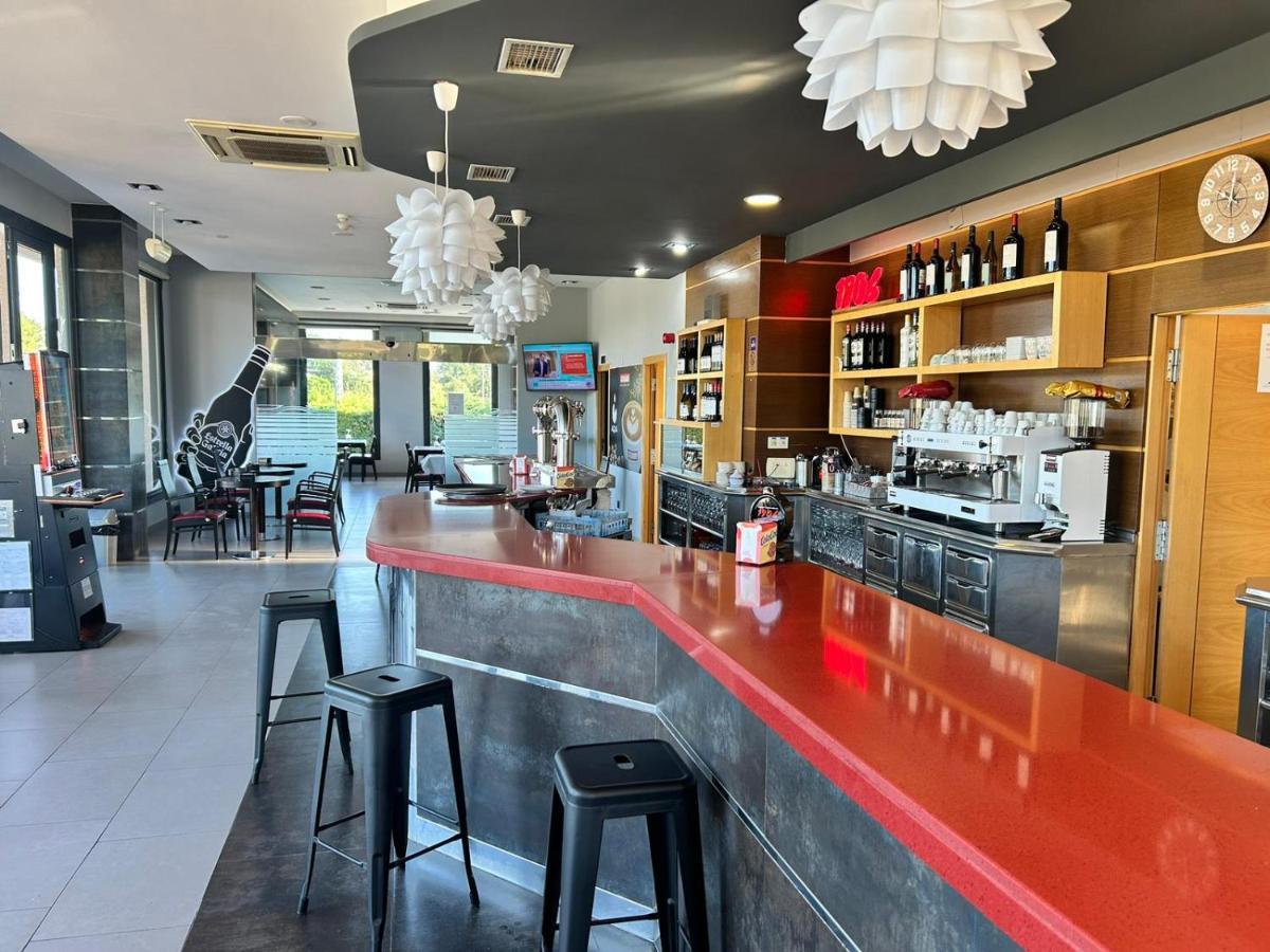 Hostal Restaurante Aqua Ourense Dış mekan fotoğraf